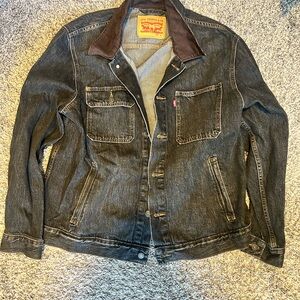 Levi's Men's Dark Denim Jacket with Brown Collar